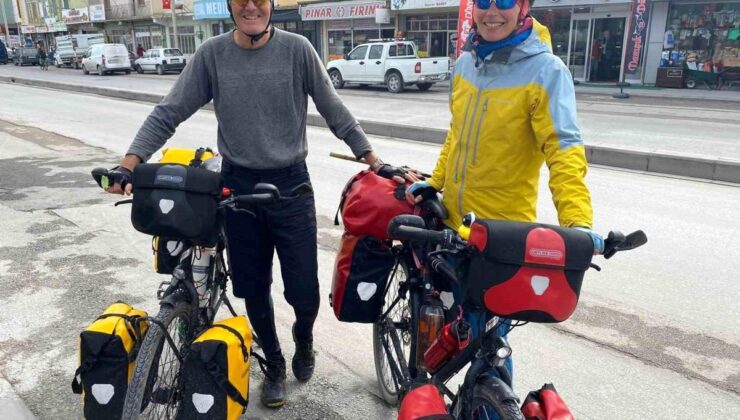 İsviçreli Bisikletçi Çift Türkiye’ye Geldi