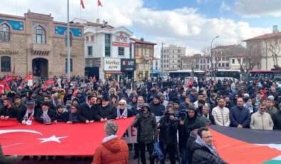 Konya’da Şehitleri Anmak ve Gazze İçin Ateşkes Daveti Yürüyüşü