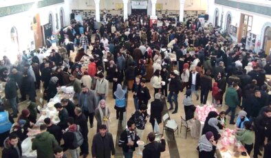 Selçuk Üniversitesi Yerleşkesinde Filistin’e Takviye Çarşısı Açıldı