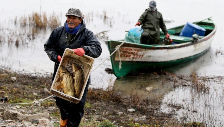 Suğla Gölü’nde Su Düzeyi Yükseldi, Balıkçılar Yüzleri Güldürdü