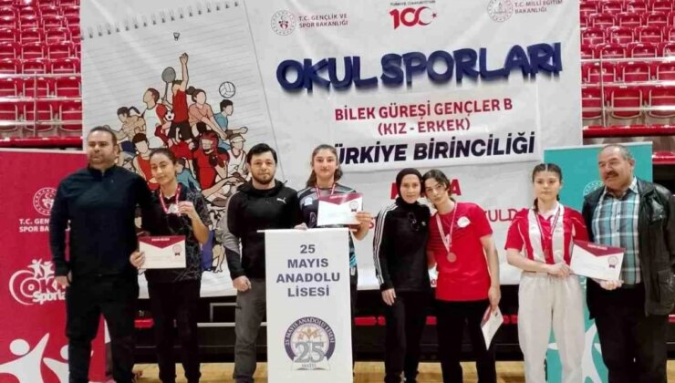 Samsunlu Öğrenci Okul Sporları Bilek Güreşi Şampiyonası’nda Türkiye Birincisi Oldu